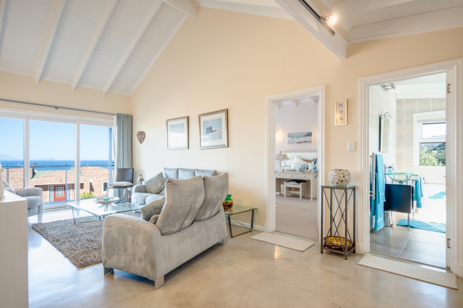 3 Bedroom Property for Sale in Glen Marine Western Cape